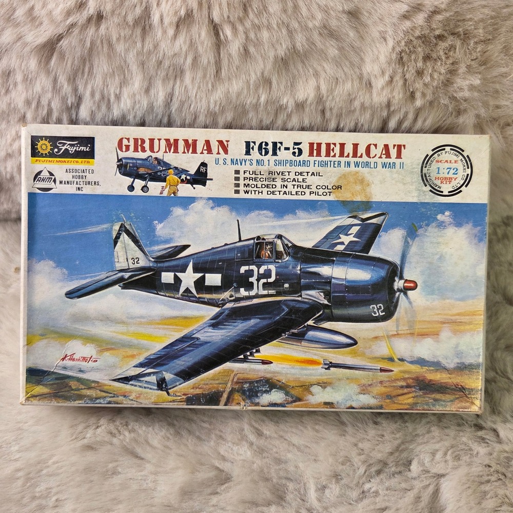 Fujimi AHM Grumman F6F-5 Hellcat 1:72 Scale Model Kit FC-12-50 Vintage Open Box